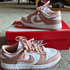 Women’s size 7.5 Nike Low Dunk sneakers